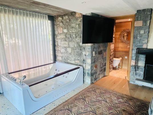 Family Suite With Garden And Amaizing View To Lugano カデマリオ エクステリア 写真